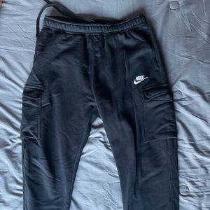 Nike Cargo Joggers